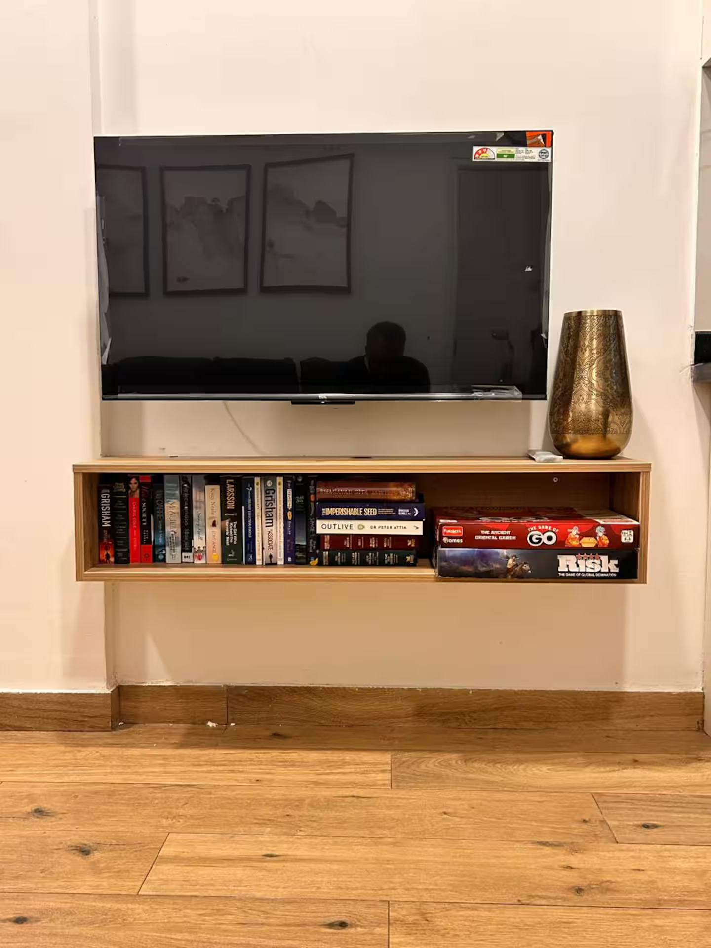 Smart TV and entertainment area